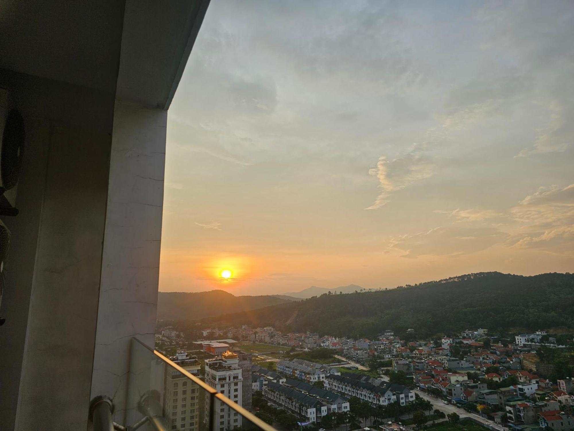 Apartamento Angela House Ha Long Habitación foto